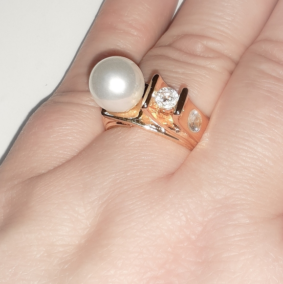 🎀18k White Pearl Ring - Picture 5 of 6